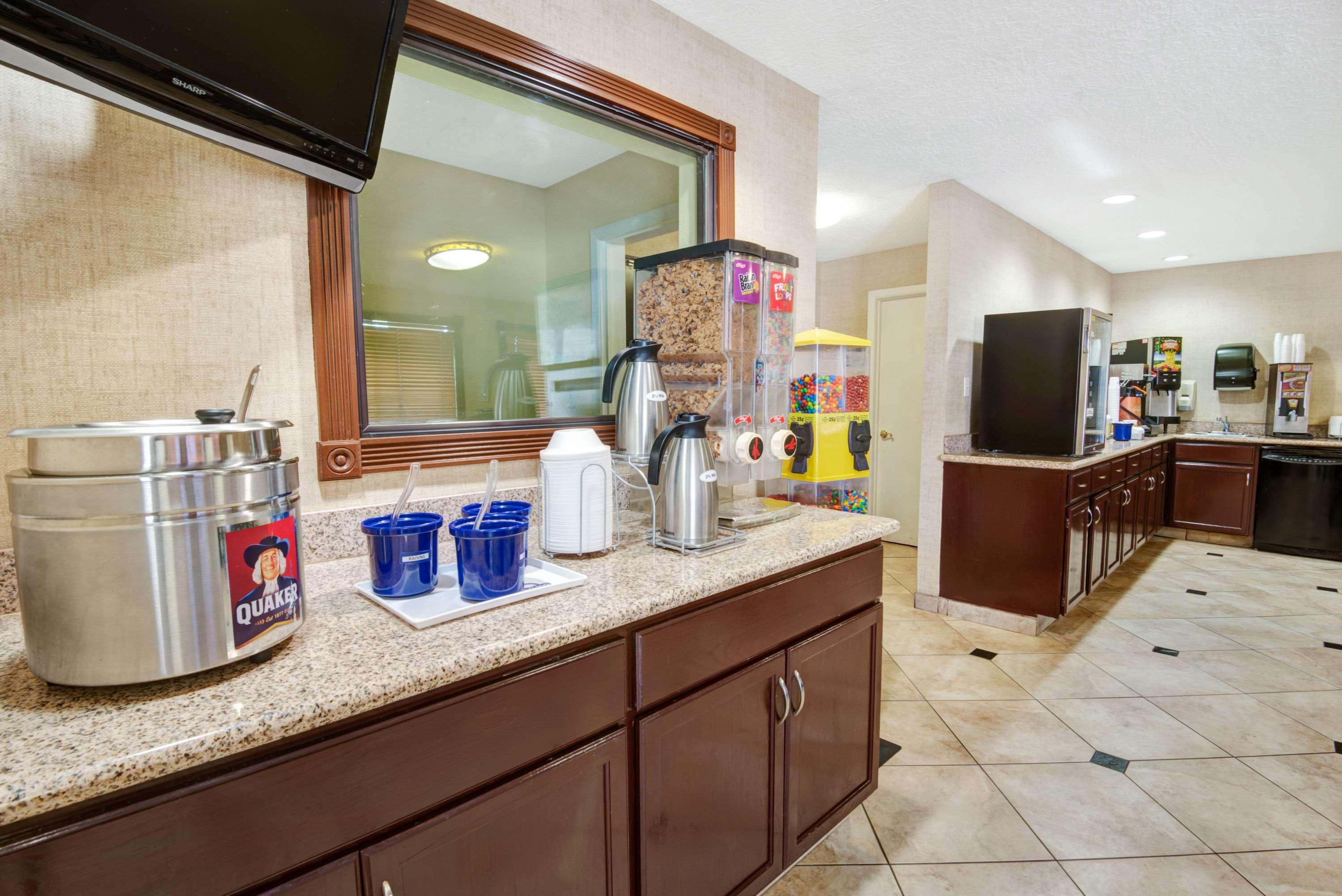 Days Inn By Wyndham Albuquerque West Ngoại thất bức ảnh