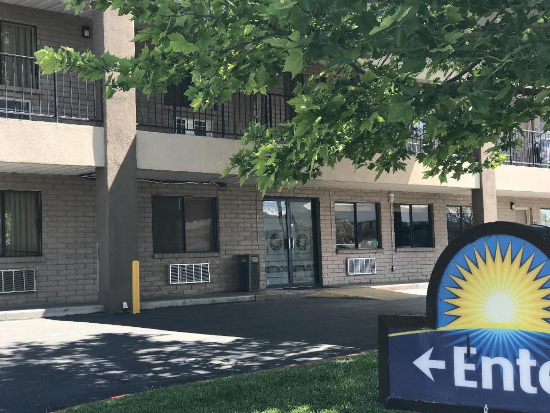 Days Inn By Wyndham Albuquerque West Ngoại thất bức ảnh